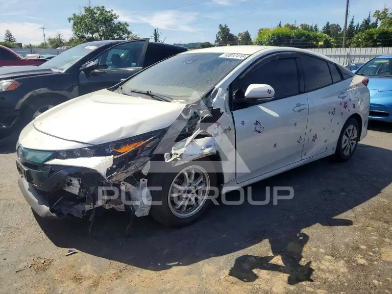 2017 Toyota PRIUS photo