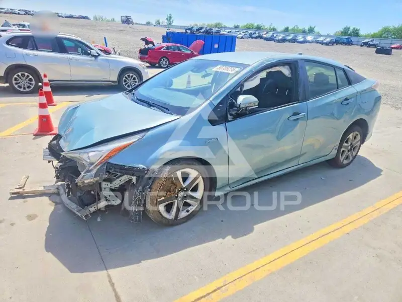 2017 Toyota PRIUS photo
