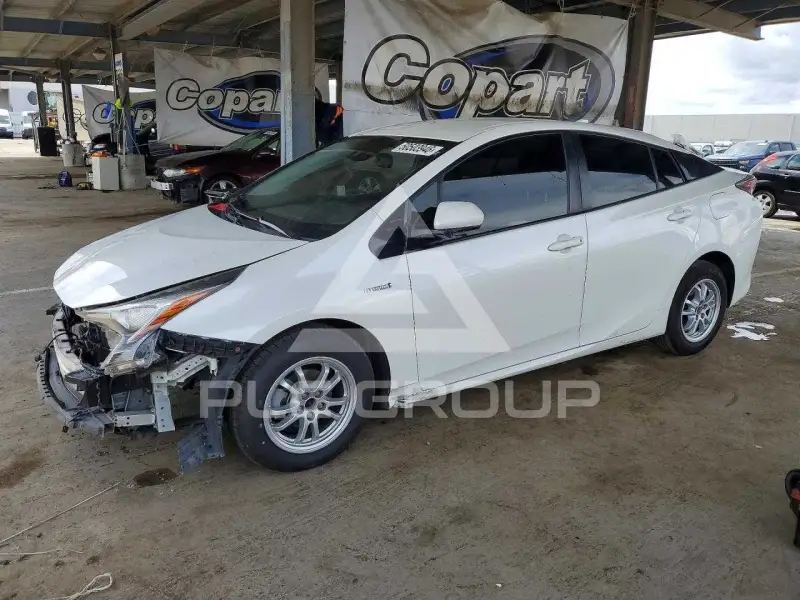 2017 Toyota PRIUS photo