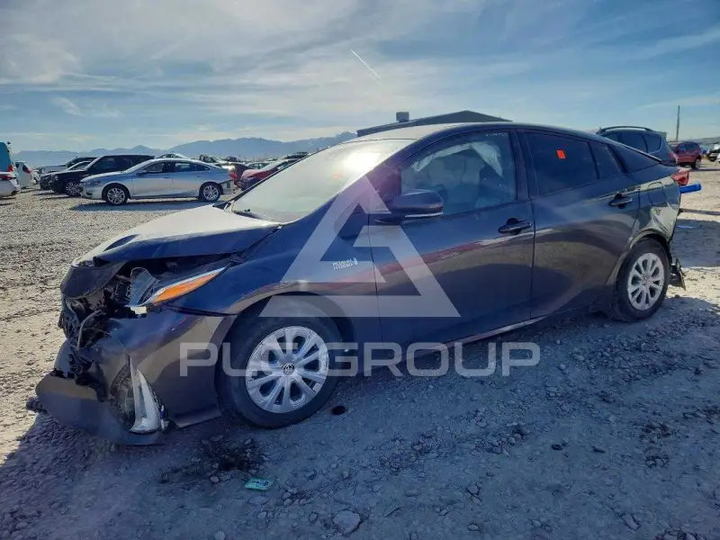 2017 Toyota PRIUS photo