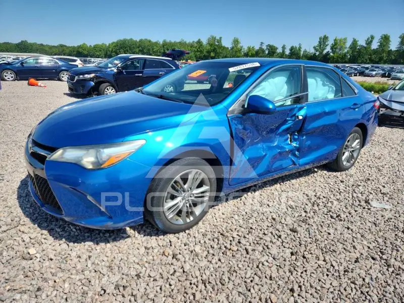 2017 Toyota CAMRY фото