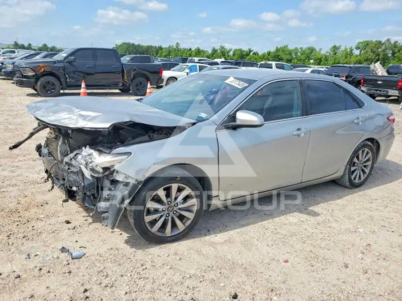 2017 Toyota CAMRY фото