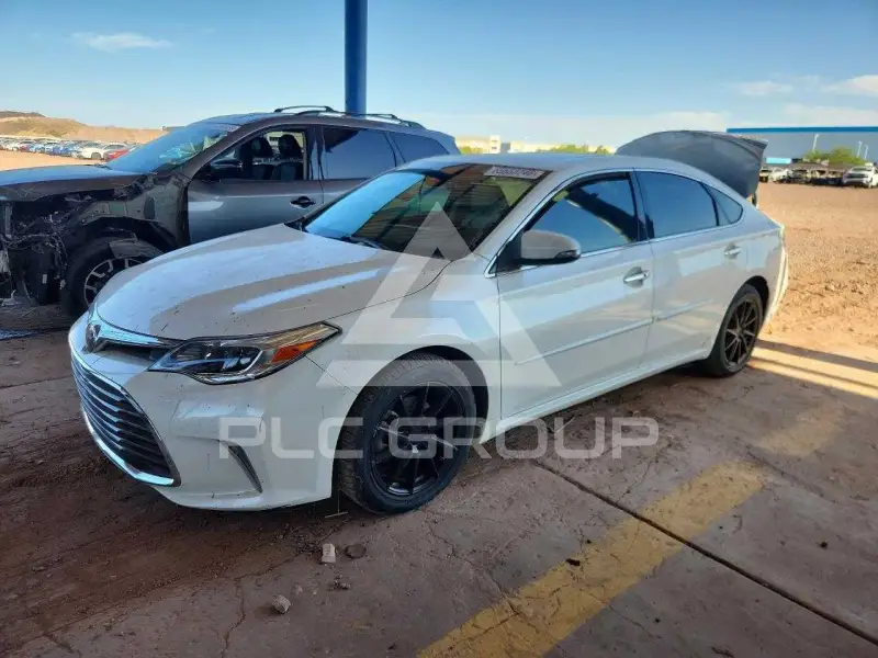2017 Toyota AVALON photo