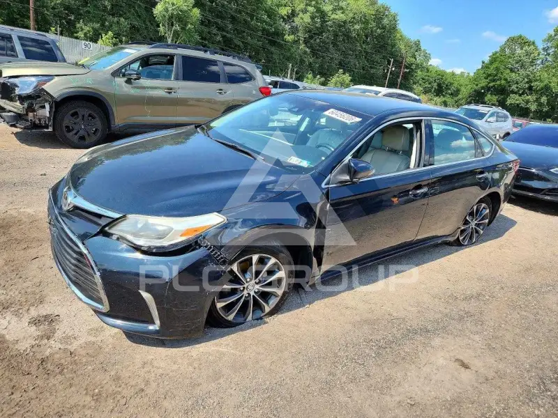 2017 Toyota AVALON фото