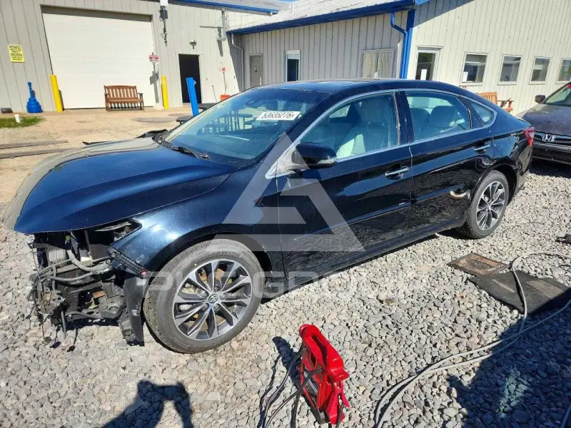 2017 Toyota AVALON фото