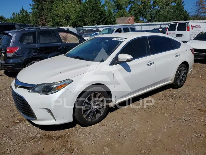 2017 Toyota AVALON фото
