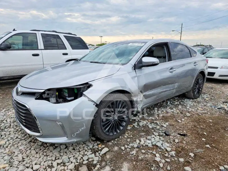 2017 Toyota AVALON фото