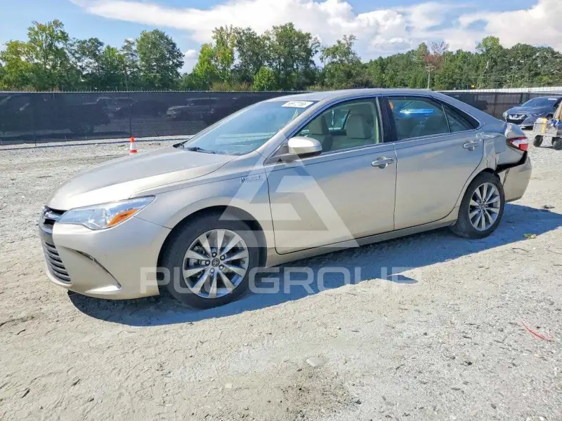 2017 Toyota CAMRY фото