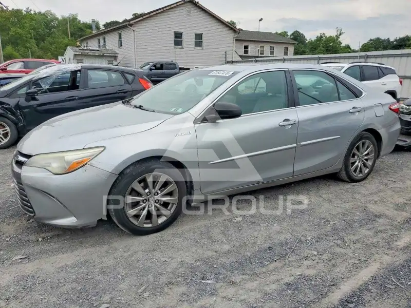 2017 Toyota CAMRY фото