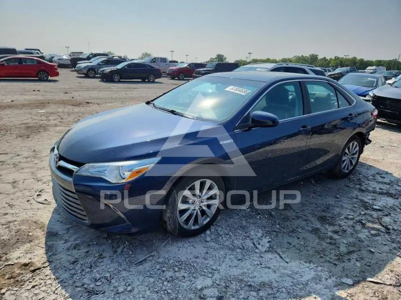 2017 Toyota CAMRY фото
