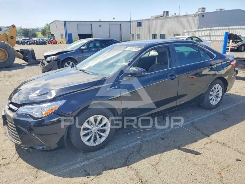 2017 Toyota CAMRY фото