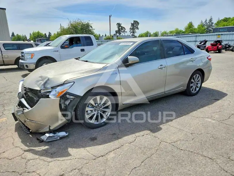 2017 Toyota CAMRY фото