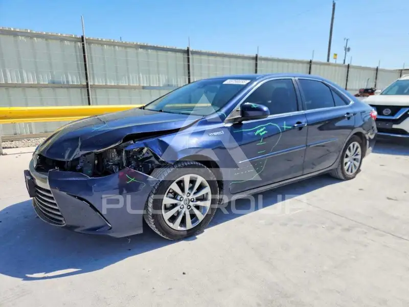2017 Toyota CAMRY фото