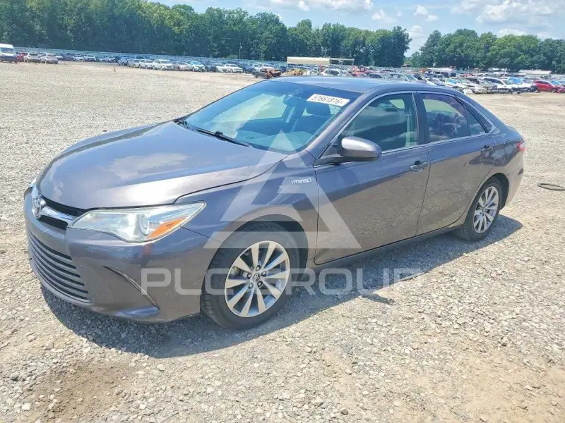 2017 Toyota CAMRY фото