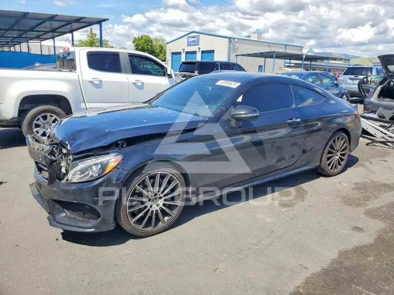2017 Mercedes Benz C-Class photo