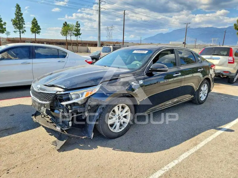 2017 KIA Optima фото