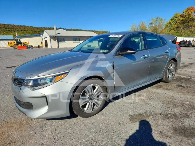 2017 KIA Optima photo