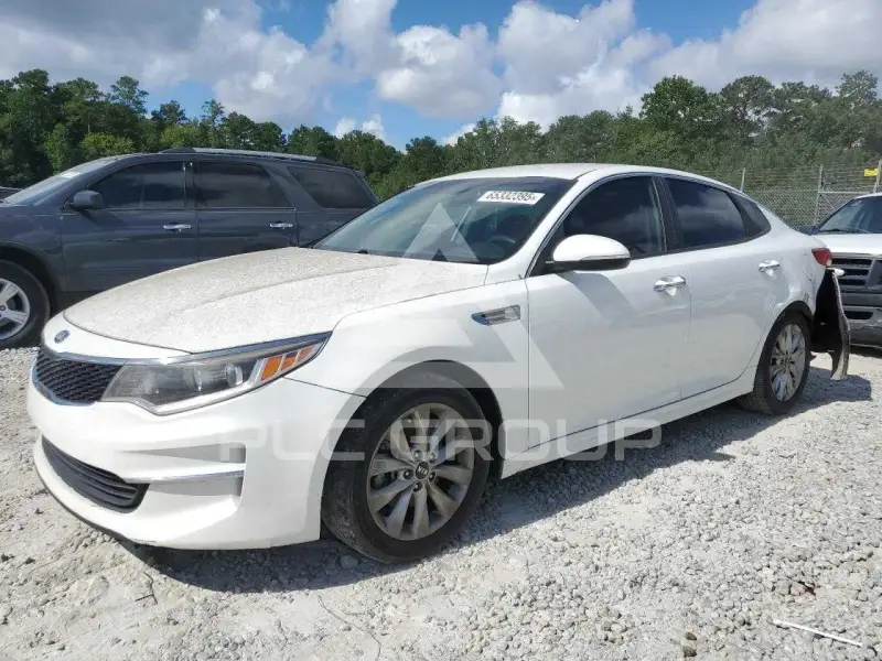 2017 KIA Optima photo