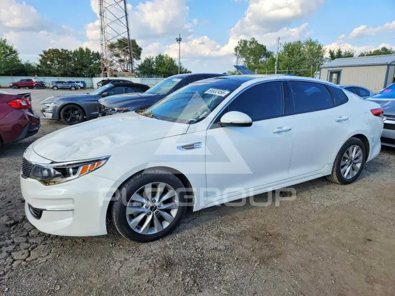 2017 KIA Optima фото