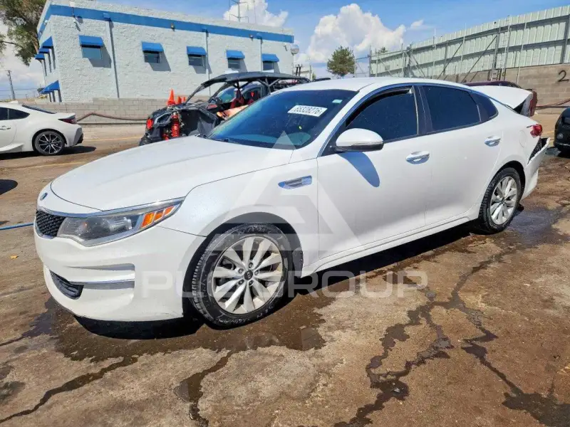 2017 KIA Optima фото