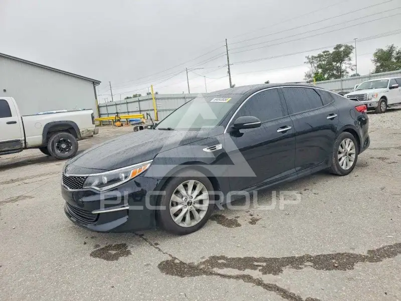2017 KIA Optima фото