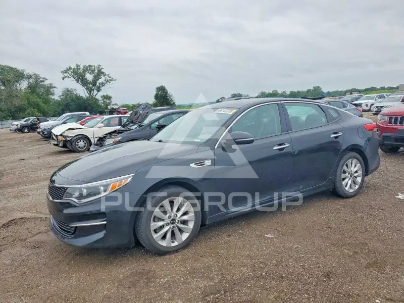 2017 KIA Optima фото