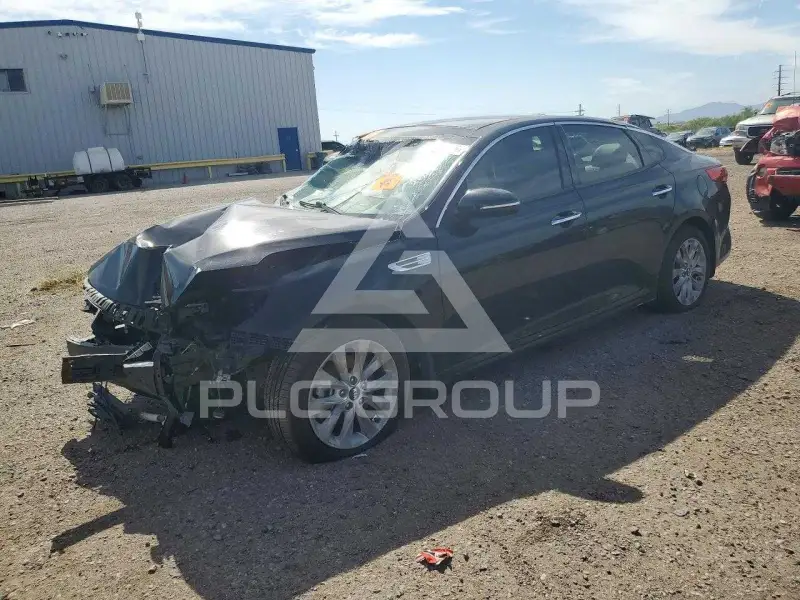 2017 KIA Optima photo