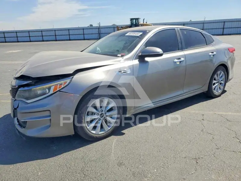 2017 KIA Optima photo