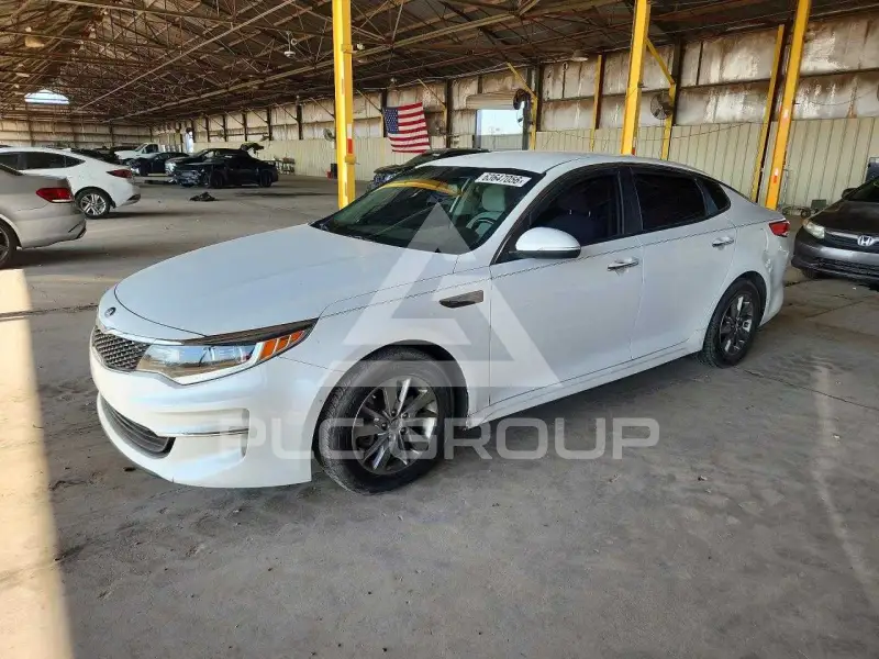 2017 KIA Optima photo