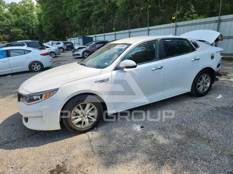 2017 KIA Optima photo