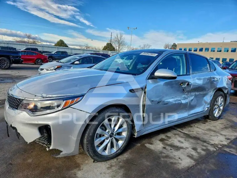 2017 KIA Optima photo