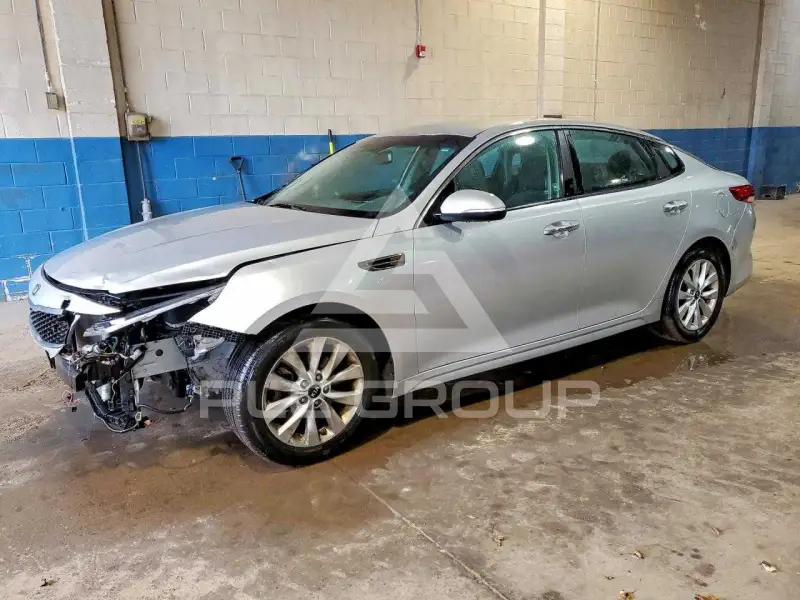 2017 KIA Optima фото