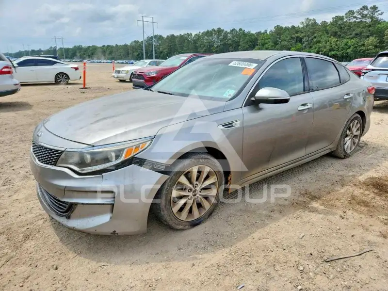 2017 KIA Optima photo