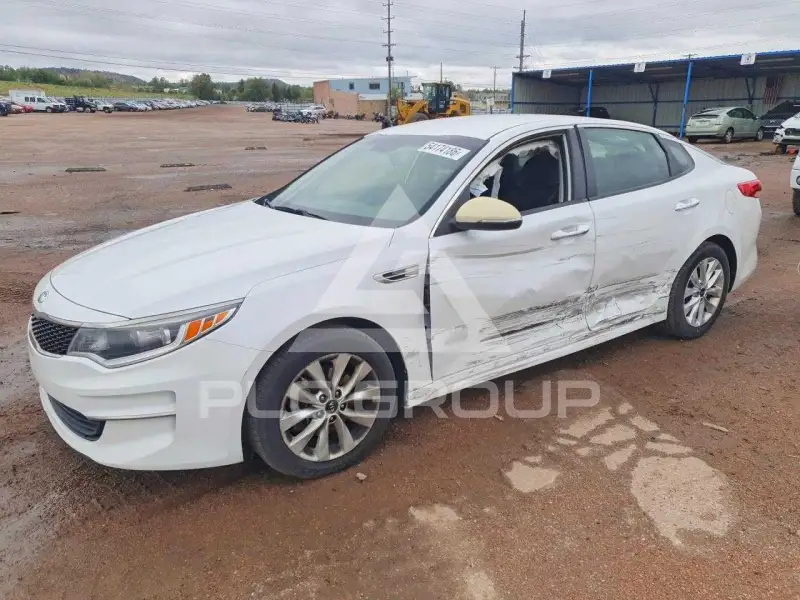 2017 KIA Optima photo