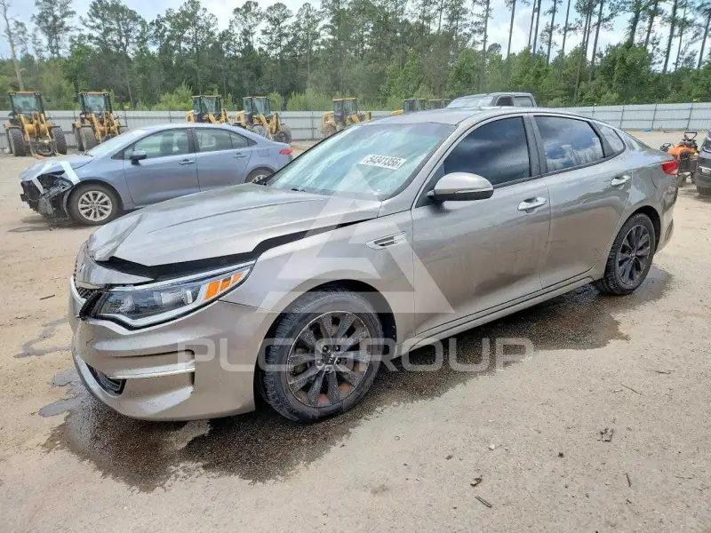 2017 KIA Optima photo