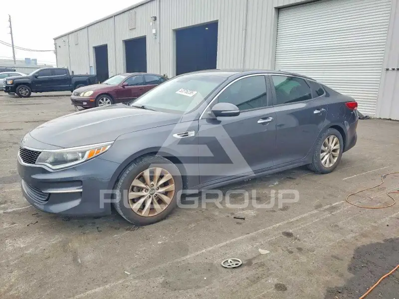 2017 KIA Optima фото