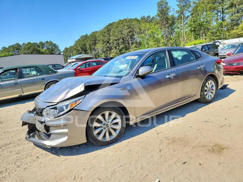 2017 KIA Optima фото