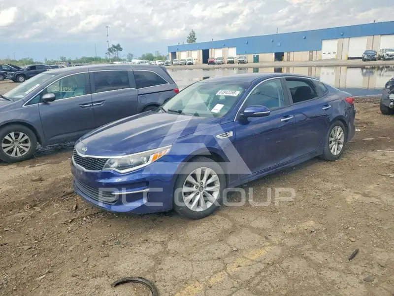 2017 KIA Optima photo