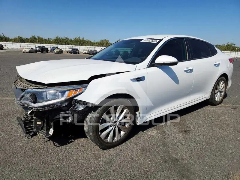 2017 KIA Optima фото