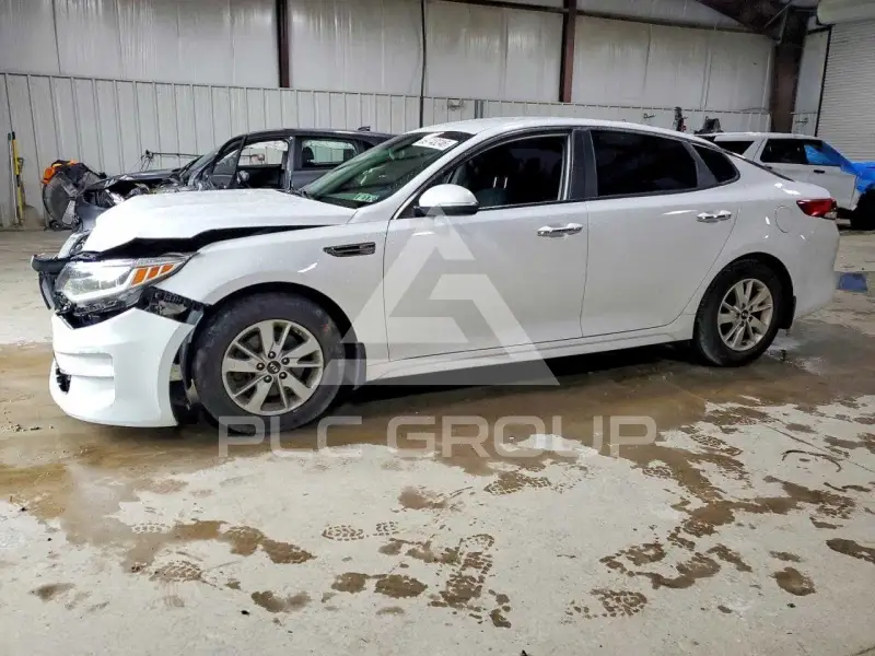 2017 KIA Optima фото
