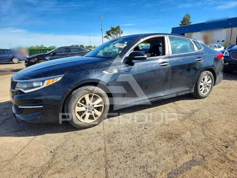 2017 KIA Optima photo