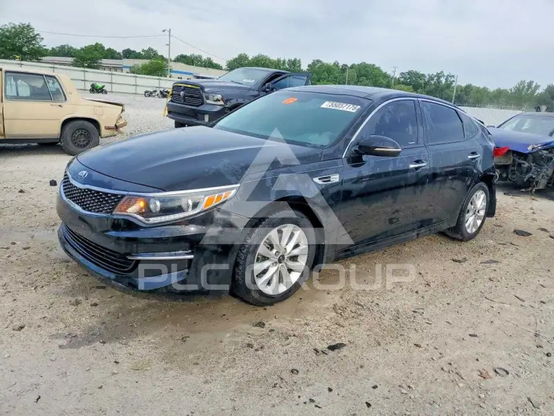 2017 KIA Optima фото