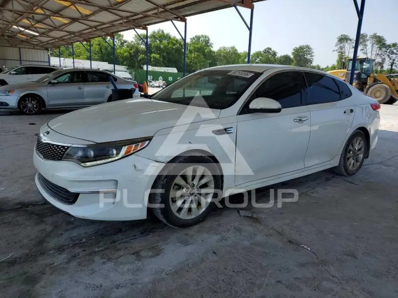 2017 KIA Optima фото