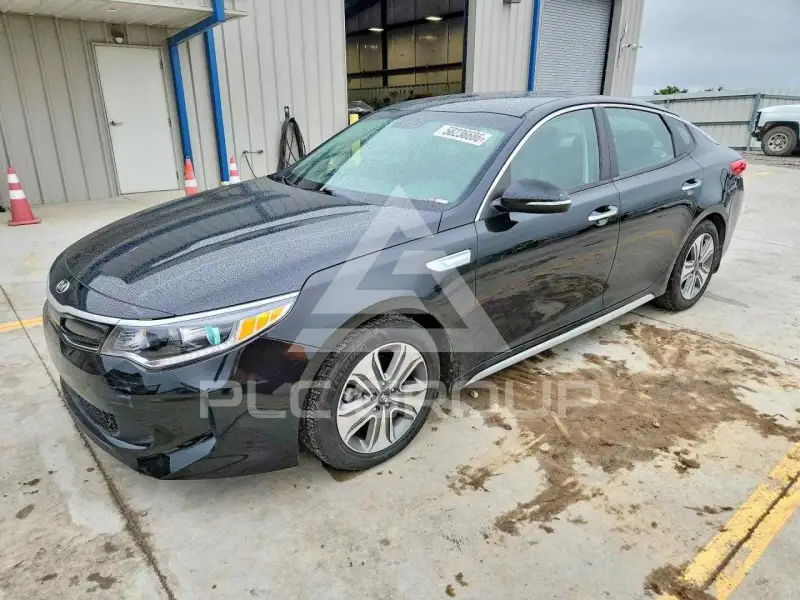2017 KIA Optima photo