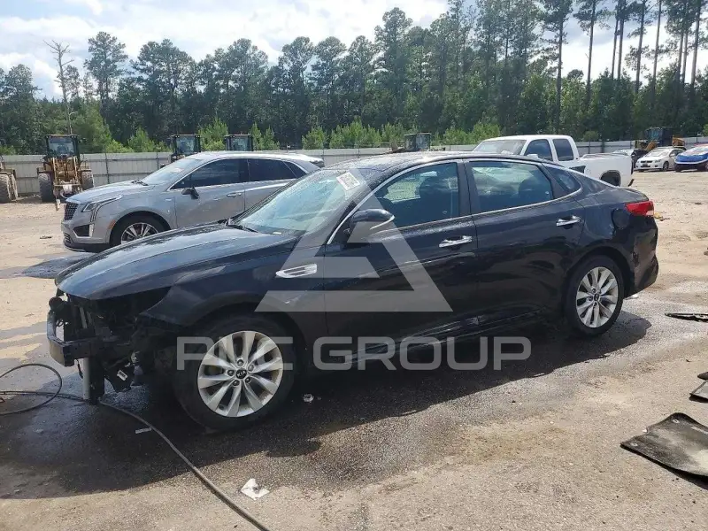 2017 KIA Optima photo