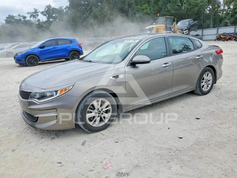 2017 KIA Optima photo