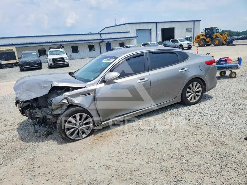 2017 KIA Optima фото