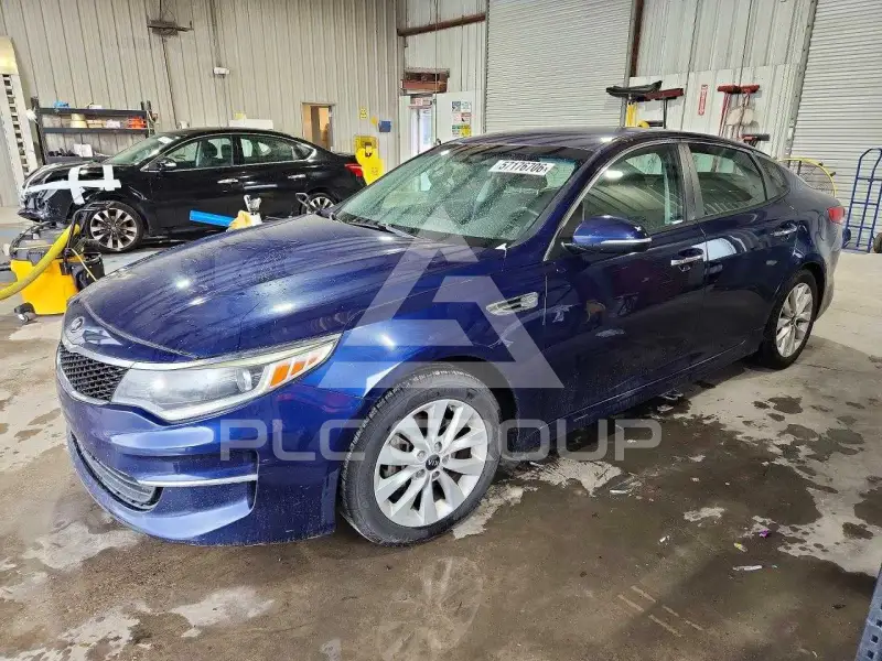 2017 KIA Optima фото