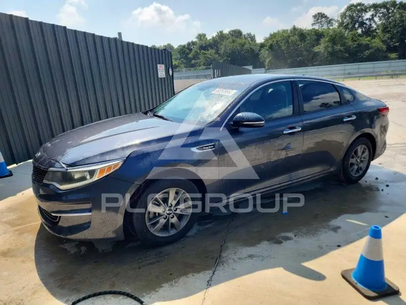 2017 KIA Optima photo
