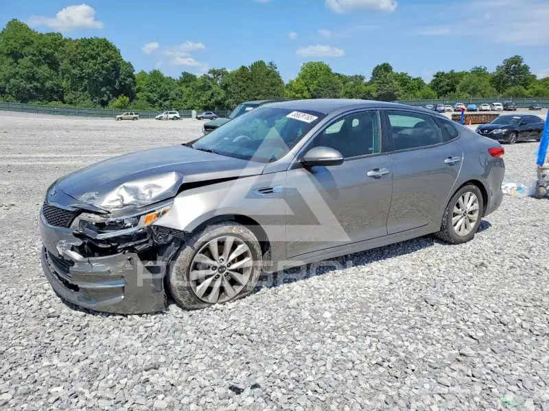 2017 KIA Optima фото